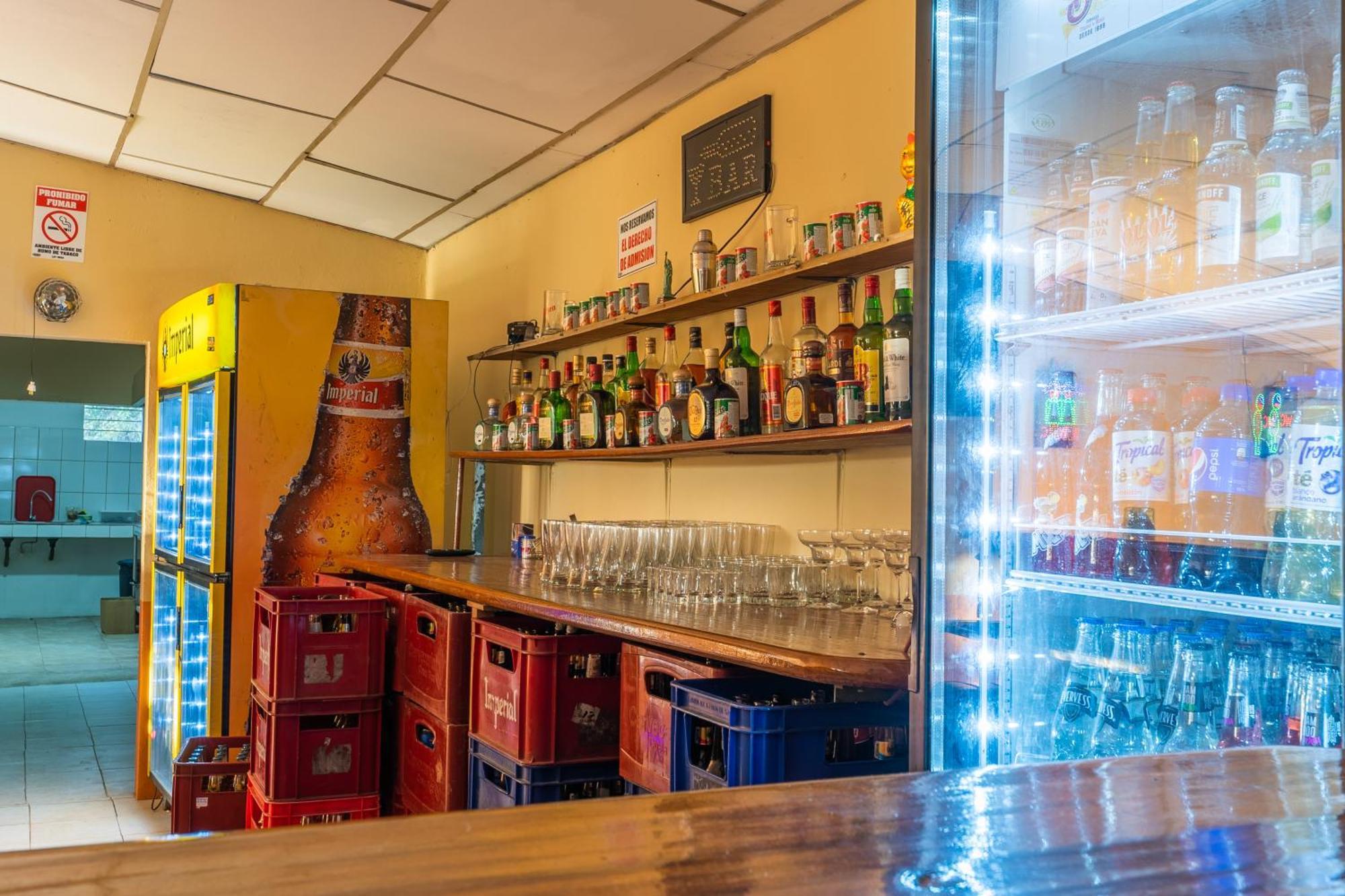 El Cocobolo Food&Rest Room 6 Bed And Breakfast Wifi Ac Pkg Gratis Liberia Exterior foto
