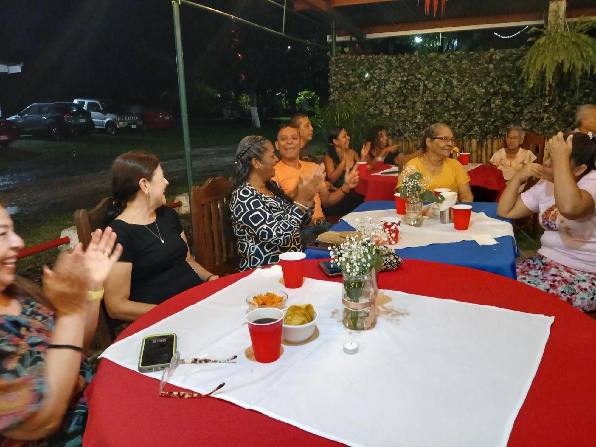 El Cocobolo Food&Rest Room 6 Bed And Breakfast Wifi Ac Pkg Gratis Liberia Exterior foto